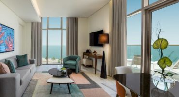 Ocean Bedroom Suite Living Room